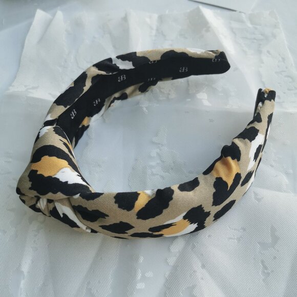 Alicia Bonnie On The Prowl Leopard Knotted Headband NEW - Picture 1 of 5